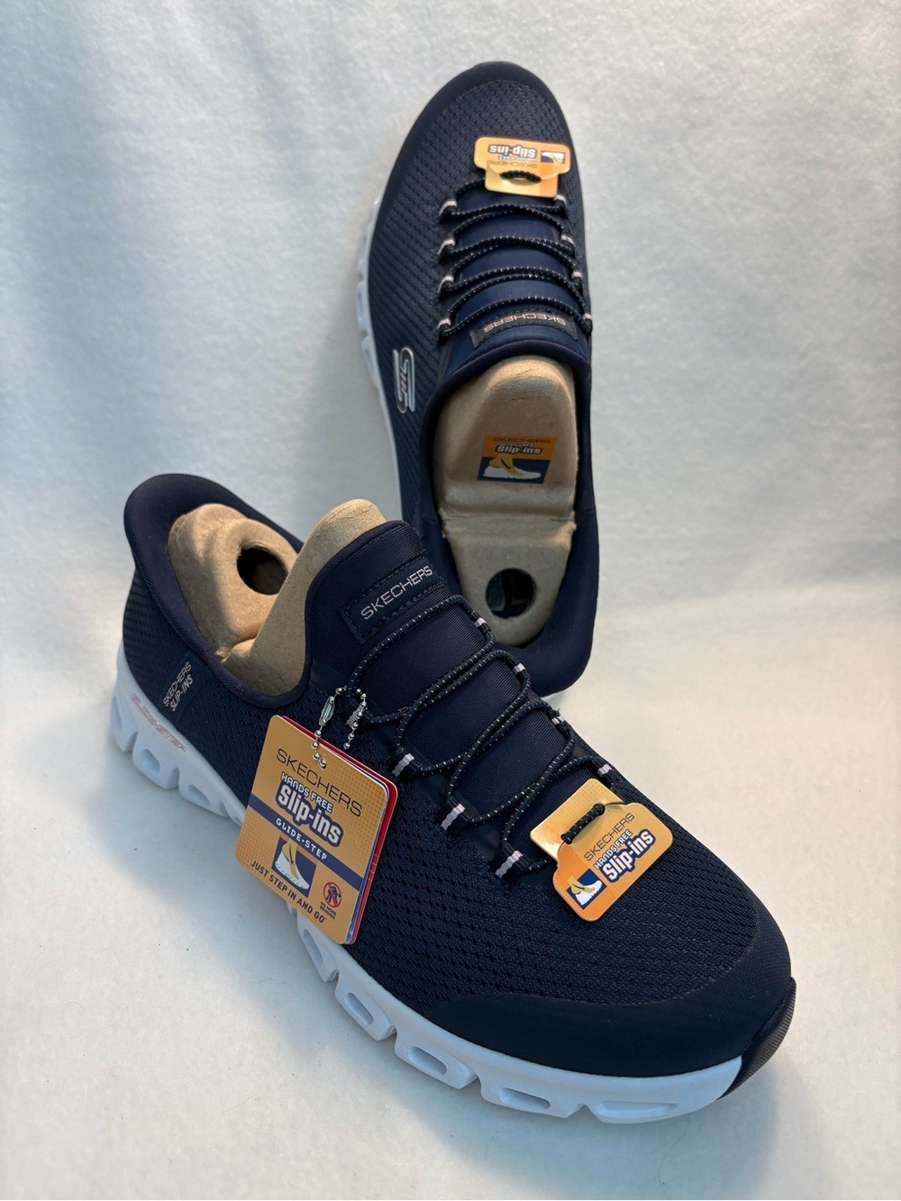 Sketchers Pursuit Glide Step Shoe NWT